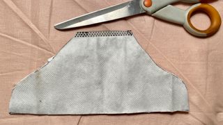 How to make a face mask with a vacuum cleaner bag