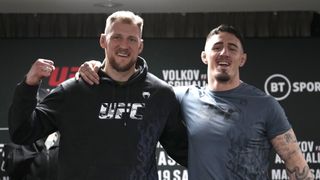 Alexander Volkov와 Tom Aspinall이 UFC Fight Night 경기를 앞두고 있습니다.