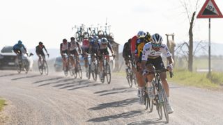 프랑스의 Julian Alaphilippe와 Team Deceuninck - Eroica 중 빠른 스텝 - 15th Strade Bianche