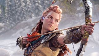 Horizon Forbidden West 길이: 활을 들고 있는 Horizon Forbidden West의 Aloy