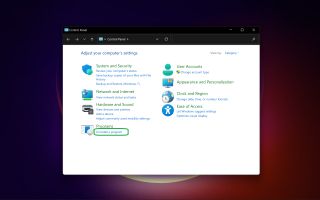 Windows 11 제어판에서 강조 표시된 프로그램 옵션 제거