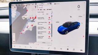 Tesla Model 3 대시보드 디스플레이