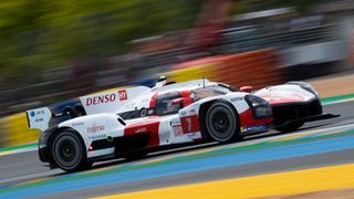 Toyota Gazoo Racing Toyota GR010 르망 24에서 Mike Conway, Kamui Kobayashi, Jose Maria Lopez의 하이브리드