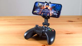 Xbox 무선 컨트롤러 및 iPhone 12