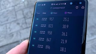 Speedtest 앱에서 5G 속도 결과를 보여주는 이미지