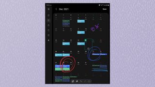 필기 메모가 있는 캘린더 보기를 보여주는 Samsung Galaxy Z Fold3의 스크린샷