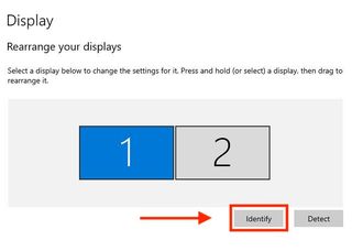 Windows 10에서 디스플레이를 식별하는 방법을 보여주는 스크린샷