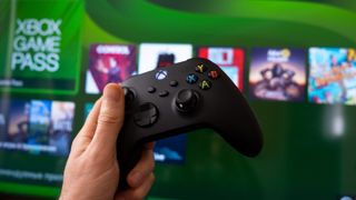 Xbox 컨트롤러 및 Xbox Game Pass의 이미지