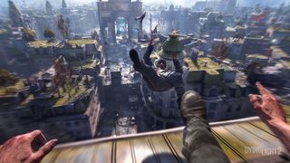 지붕에서 산적을 걷어차는 Dying Light 2 다리